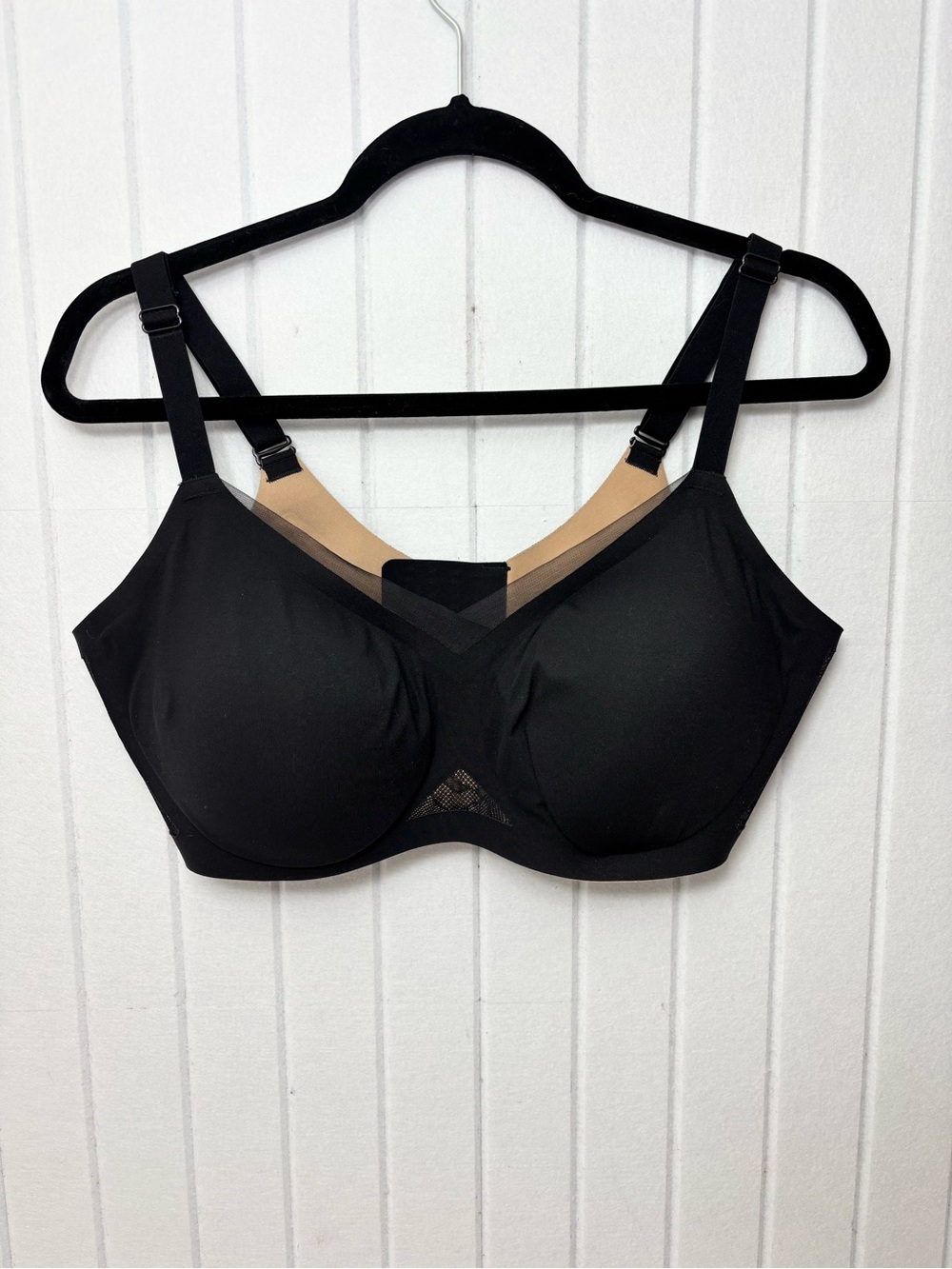 Honeylove Black Smooth Molded T-Shirt Braโ with Beige Lining Size 1X